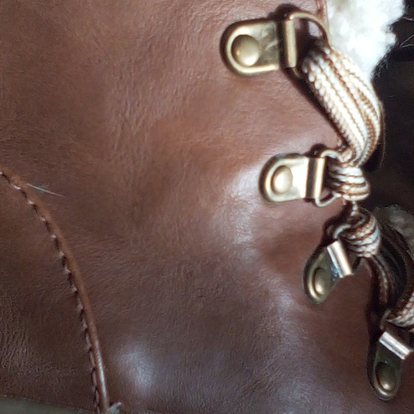 Size8 - Picture 3 of 4